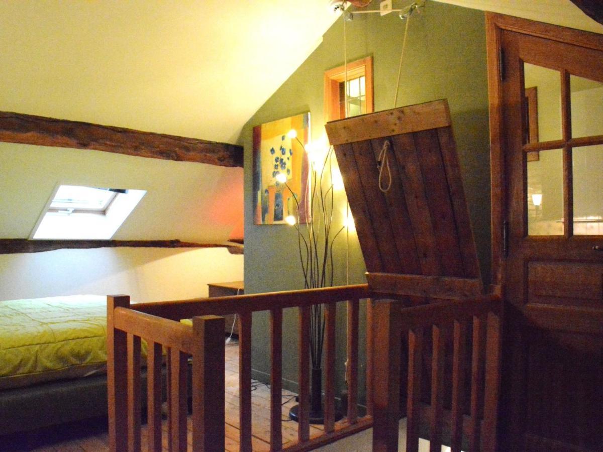Villa With Hot Tub And Sauna Bievre Room photo